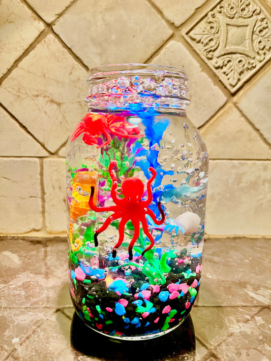 Creating an Enchanting Mason Jar Aquarium with Clear Waterbeads